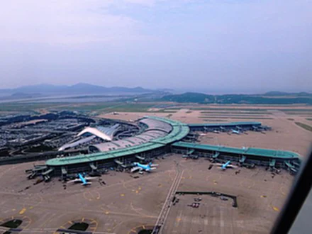 สนามบินดีที่สุดในโลก, สนาม บิน ที่ ดี ที่สุด ใน โลก, Skytrax, The World's Best Airports 2023, ท่าอากาศยานนานาชาติชางงี, สนามบินที่สะอาดที่สุดในโลก, พนักงานสนามบินดีที่สุด, สนามบินที่ดีที่สุดในยุโรป, สนามบินสุวรรณภูมิ