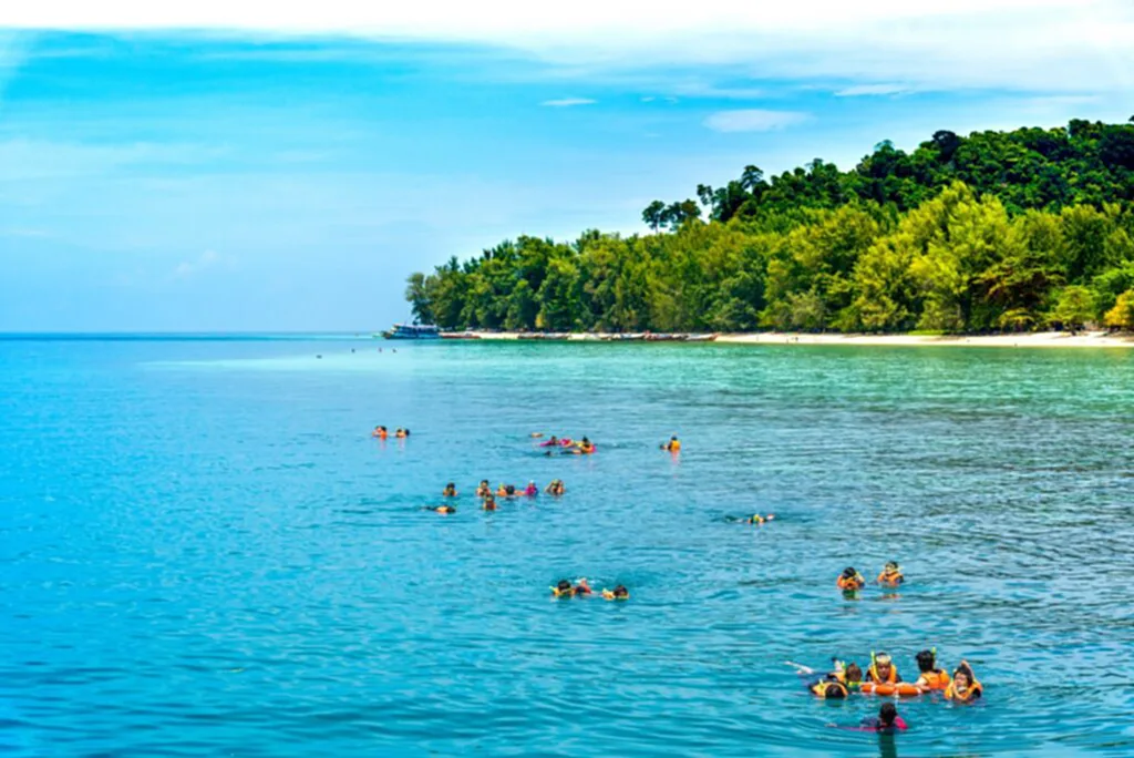 ชายหาดไทย ชายหาดที่สวยที่สุดในไทย 5 อันดับ ทะเลที่สวยที่สุดใน ประเทศไทย ทะเลที่ไหนสวยสุดในไทย ทะเลน่าเที่ยวในไทย