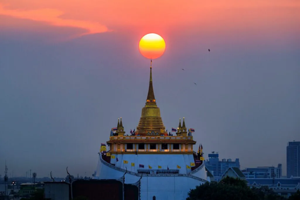 ไหว้พระรอบกรุงเทพ วัดในกรุงเทพ เดินทางสะดวก เที่ยววัดในกรุงเทพ 1 วัน ไหว้พระรอบเกาะรัตนโกสินทร์ ทัวร์รอบเกาะรัตนโกสินทร์