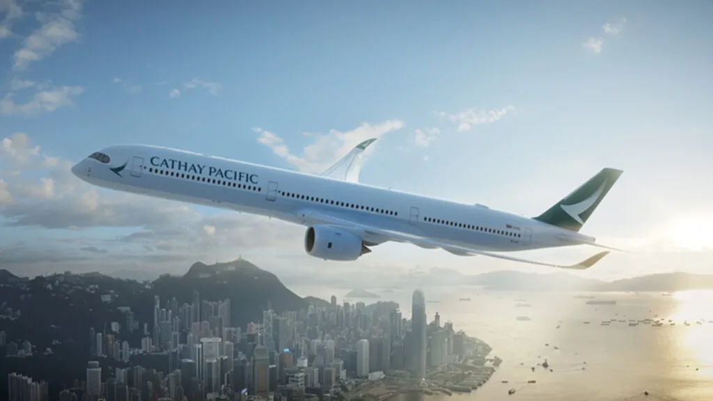 Cathay Pacific, คา เธ่ ย์ แปซิฟิค, สาย การ บิน คา เธ่ ย์ แปซิฟิค, สายการบิน Cathay Pacific, พนักงานต้องรับบนเครื่องบิน, บูลลี่, ดูถูก, ผู้โดยสาร