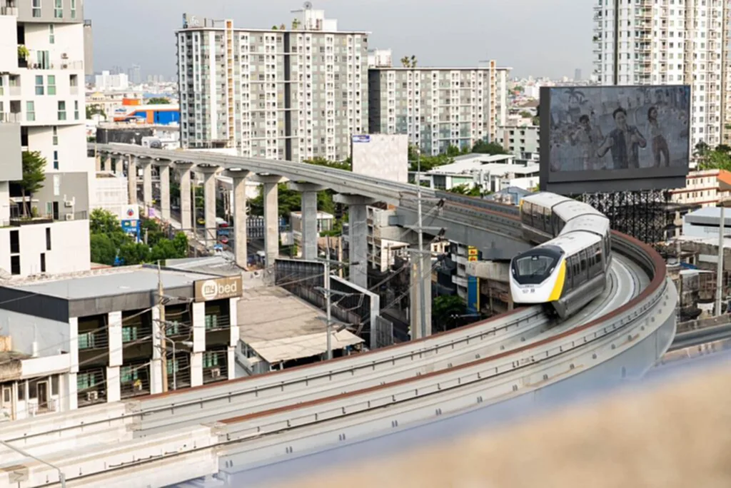 รถไฟฟ้าสายสีเหลือง รถไฟฟ้า สาย สี เหลือง นั่ง ฟรี ถึง วัน ไหน รถไฟฟ้า สายสีเหลืองเปิด กี่ โมง รถไฟฟ้า สายสีเหลือง เปิดทดลอง รถไฟฟ้า สายสีเหลือง นั่งฟรี 