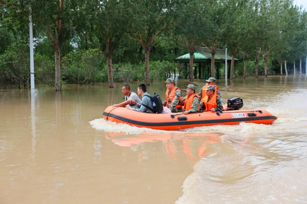 พายุไต้ฝุ่นทกซูรี