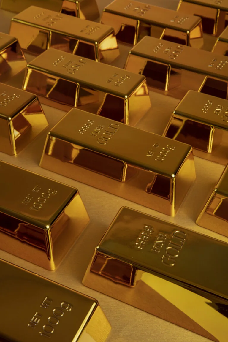ราคาทองคำ พุ่งสูงต่อเนื่อง ออมทอง ผ่อนทอง ต่างกันยังไง ซื้อทองเก็งกำไรได้อย่างไรบ้าง เหมาะกับใคร แล้วลงทุนแบบไหน ผลตอบแทนดีที่สุด
