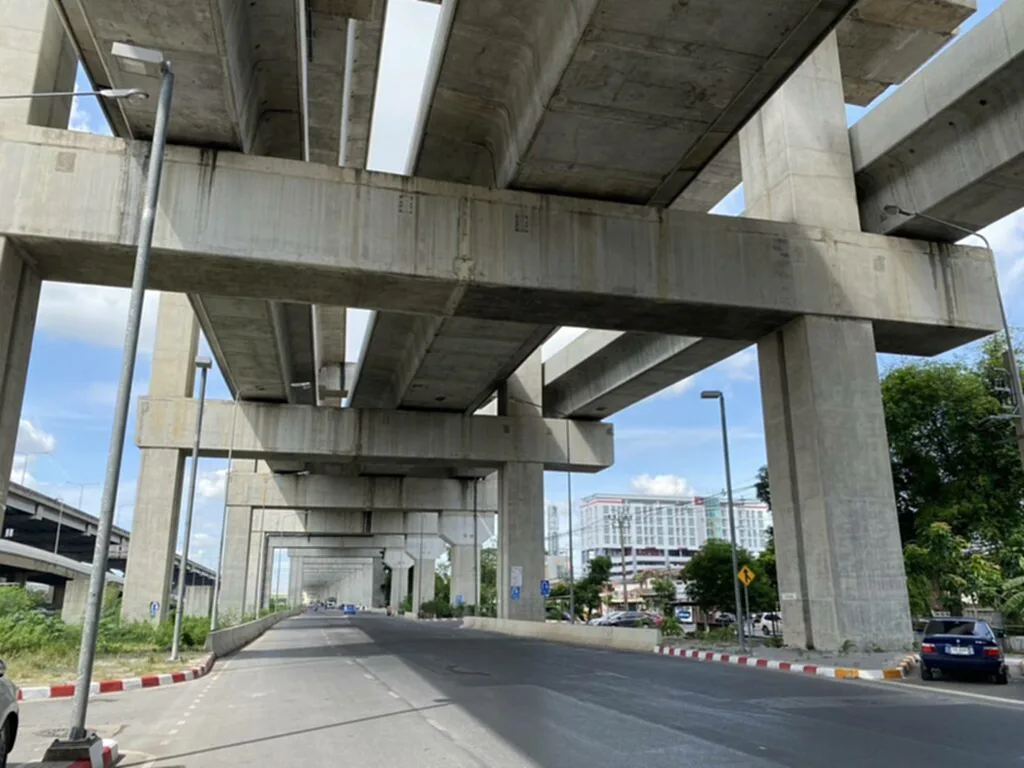 การรถไฟฯ แจงเหตุถนน-ระบบไฟส่องสว่าง