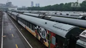 เฉิงตูเปิดตัวรถไฟพิเศษขบวนแพนด้าเส้นทางท่องเที่ยวจีน-ลาวCbkthzH007006_20240508_CBVFN0A002