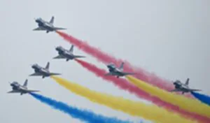 (FOCUS)CHINA-GUANGDONG-ZHUHAI-AIRSHOW-TRAINING (CN)