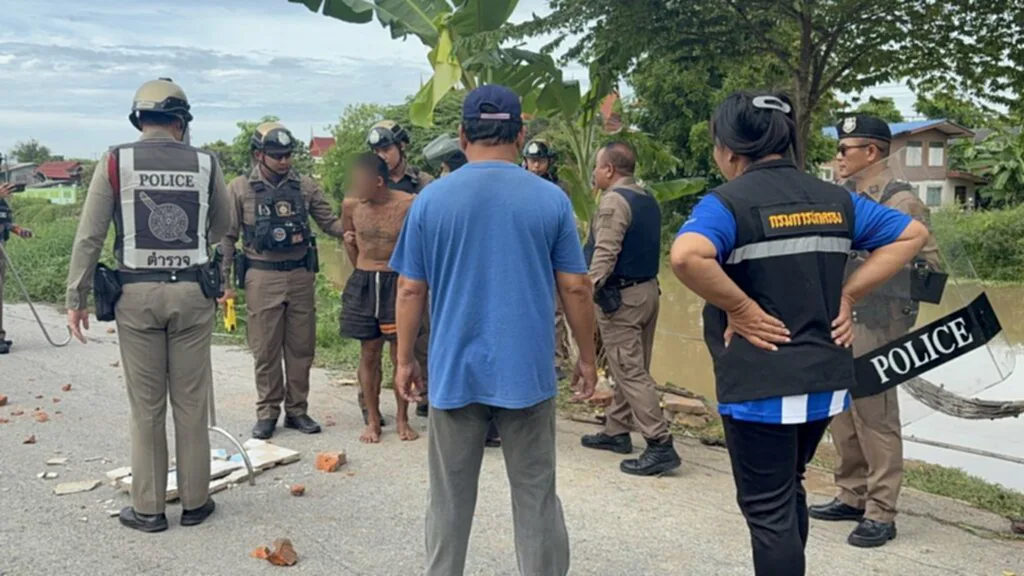 Psychiatric patient causes chaos with machete rampage | News by Thaiger