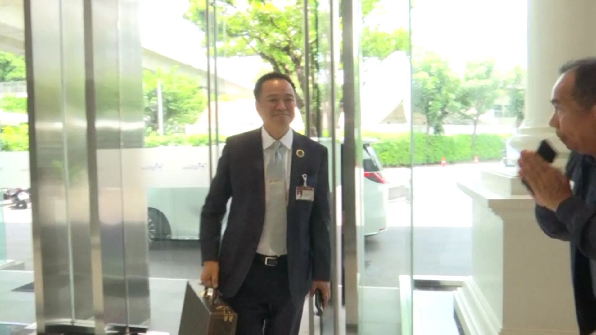 อนุทิน