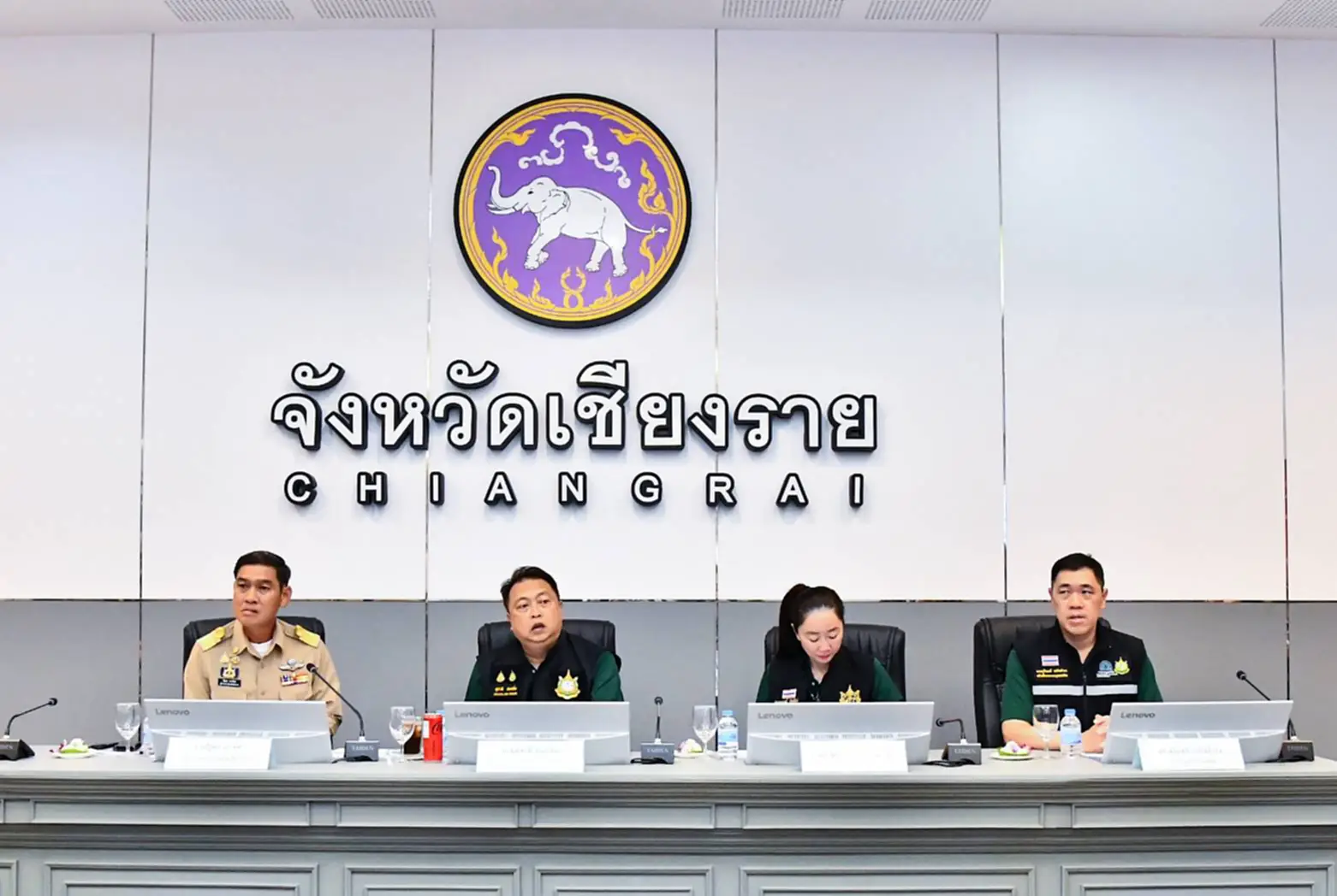 สุชาติ