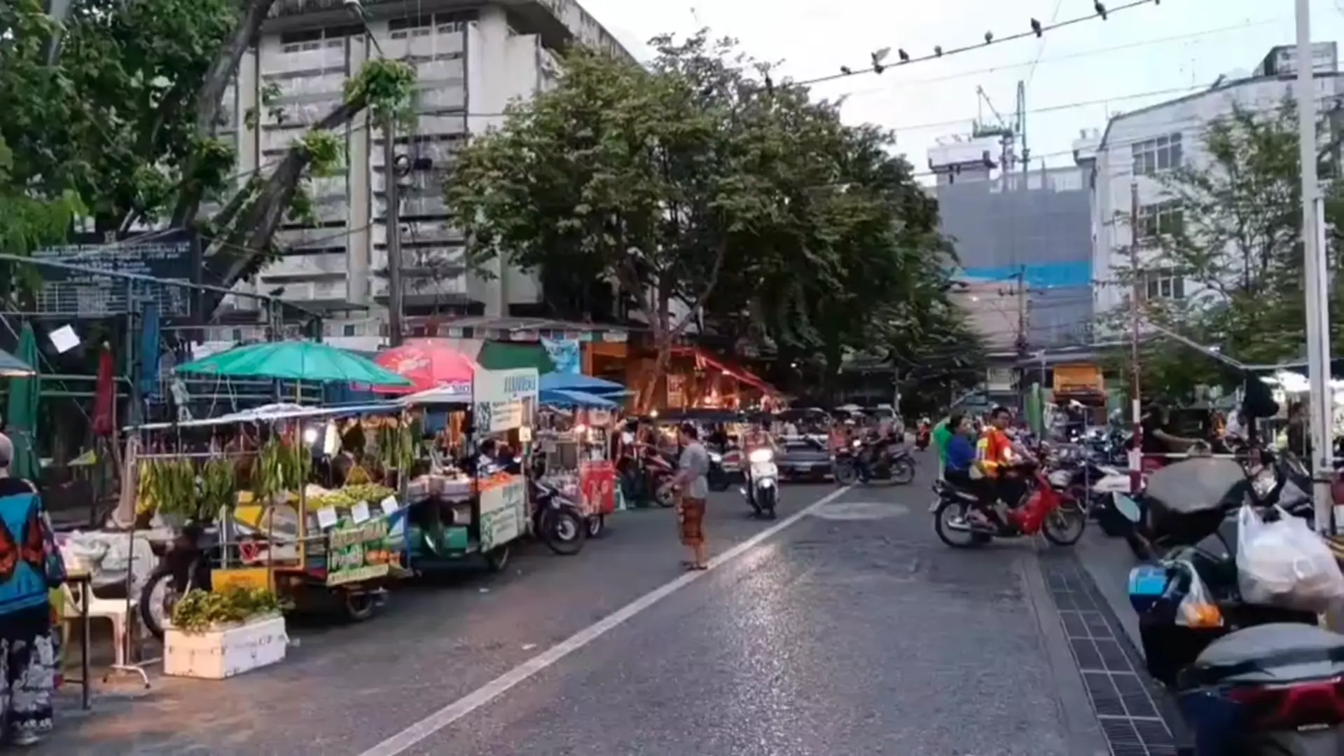 คนละครึ่งพลัส