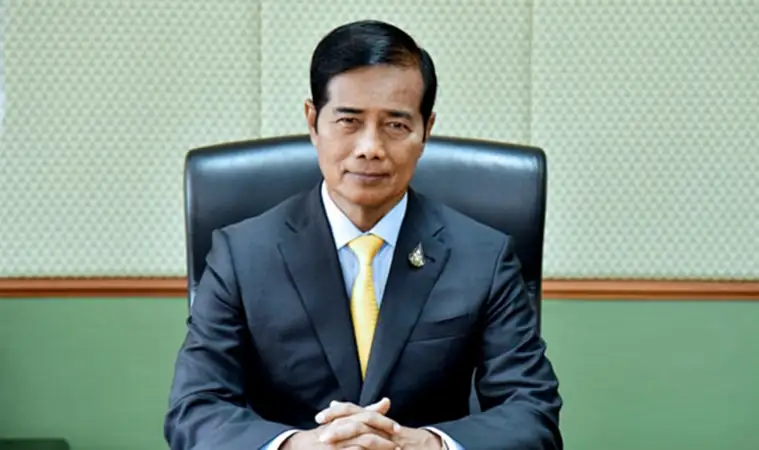 ถาวร