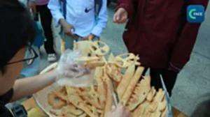 พ่อค้าอาหารโด่งดังจากศิลปะแพนเค้ก