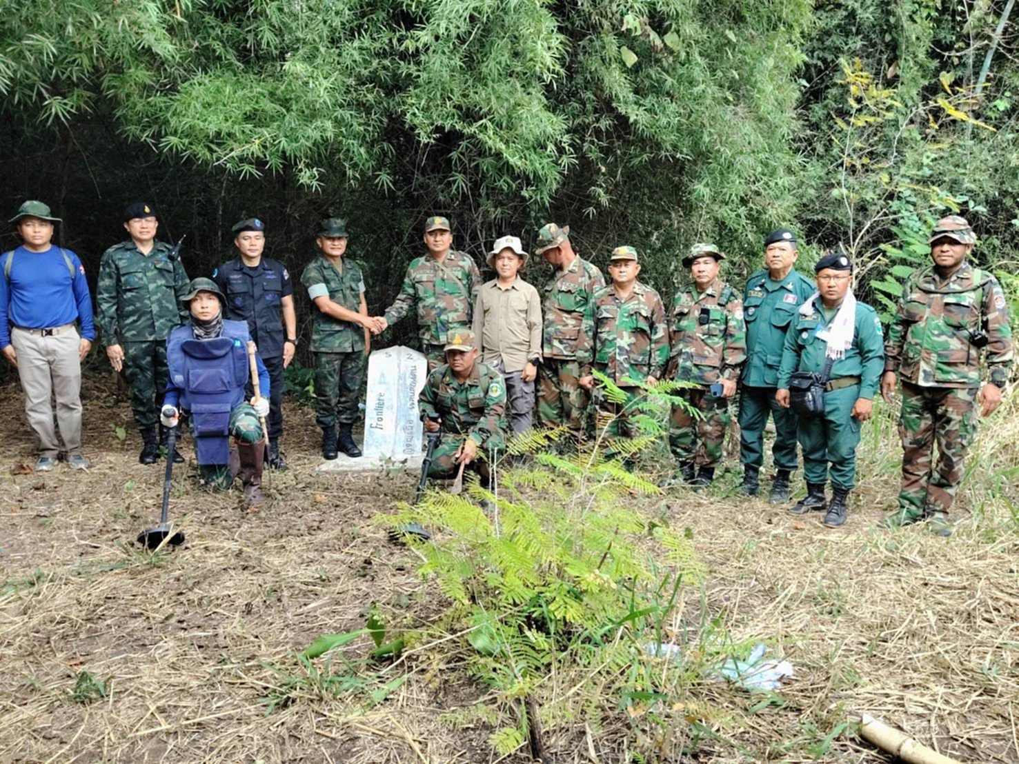 สร้างรั้วชายแดนไทย–กัมพูชา