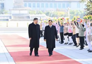 CHINA-BEIJING-XI JINPING-THAILAND'S KING-MEETING (CN)