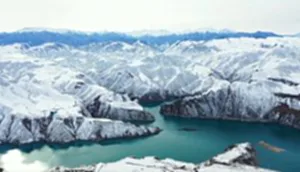 หิมะขาวห่มคลุมเขาเทียนซาน