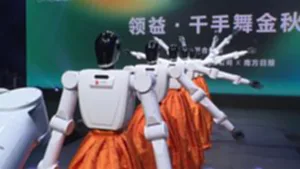 ฮิวแมนนอยด์โชว์รำเจ้าแม่