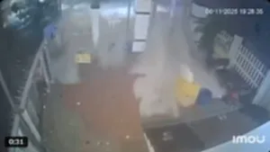 ไต้ฝุ่นคัลแมกีคร่าชีวิตเวียดนาม