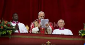 โป๊ปเรียกร้องไทย-กัมพูชา