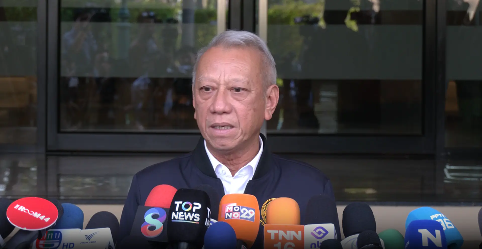 "พิพัฒน์" เผยพรุ่งนี้ "นายกฯ" เรียกถกหาคนโกหก น้ำมันหมื่นลิตรจากคลัง ...