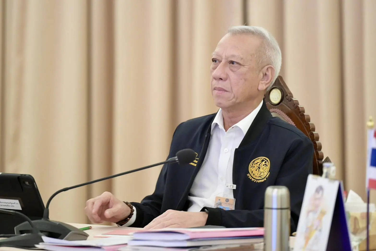 ข่าวดี! “พิพัฒน์” เผย "ครม." ไฟเขียวมาตรการเยียวยาขนส่ง อัดฉีดงบอุ้มรถ ...